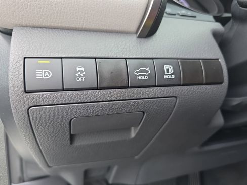 Used 2023 Toyota Camry SE FWD image 25