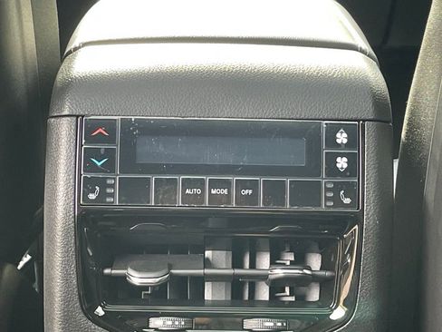 New 2025 Jeep Grand Cherokee L Limited w/ Black Appearance Package image 27