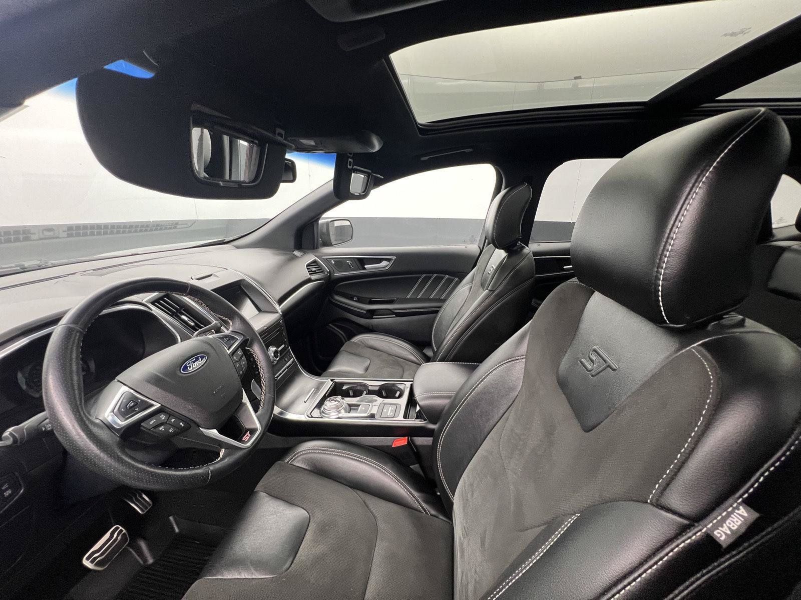 Used 2019 Ford Edge ST w/ Equipment Group 401A AWD/4WD image 15