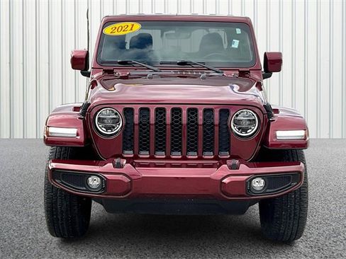 Used 2021 Jeep Gladiator Overland image 3