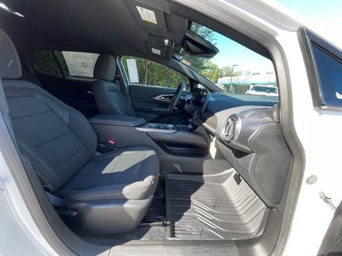 New 2026 Chevrolet Equinox EV LT image 23