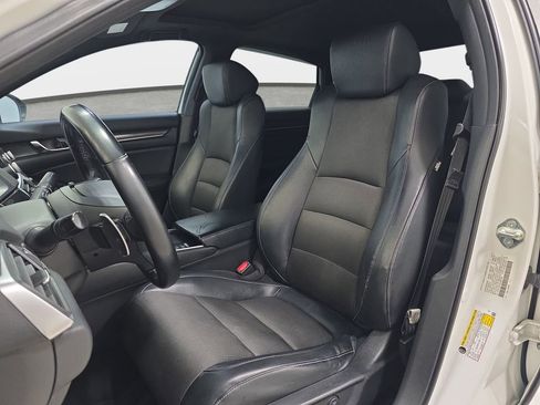 Used 2018 Honda Accord Sport image 14