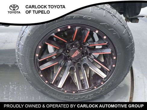 Used 2018 Toyota Tacoma TRD Off-Road AWD/4WD image 42