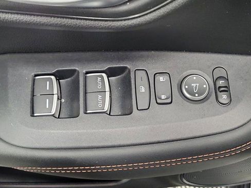 Certified 2024 Honda HR-V Sport image 19