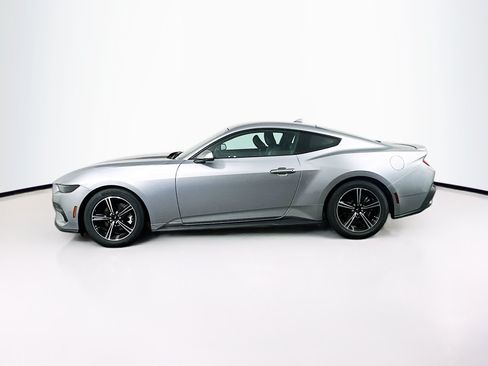 Used 2025 Ford Mustang Premium RWD image 4