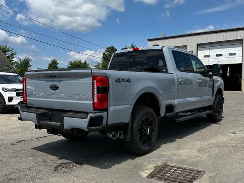 New 2026 Ford F250 Lariat w/ Black Appearance Package AWD/4WD image 3