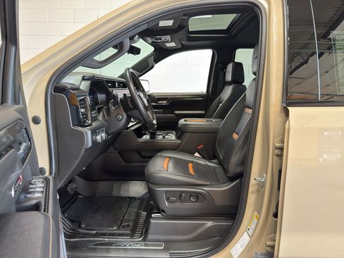 Used 2022 GMC Sierra 1500 AT4 w/ AT4 Premium Package AWD/4WD image 18