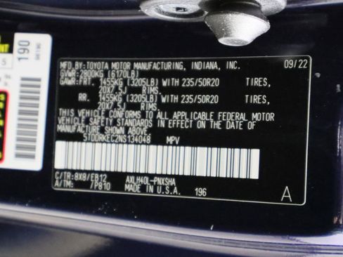 Used 2022 Toyota Sienna XSE image 44