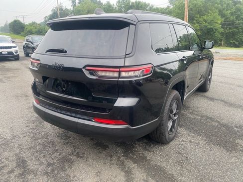 Used 2022 Jeep Grand Cherokee L Laredo AWD/4WD image 8