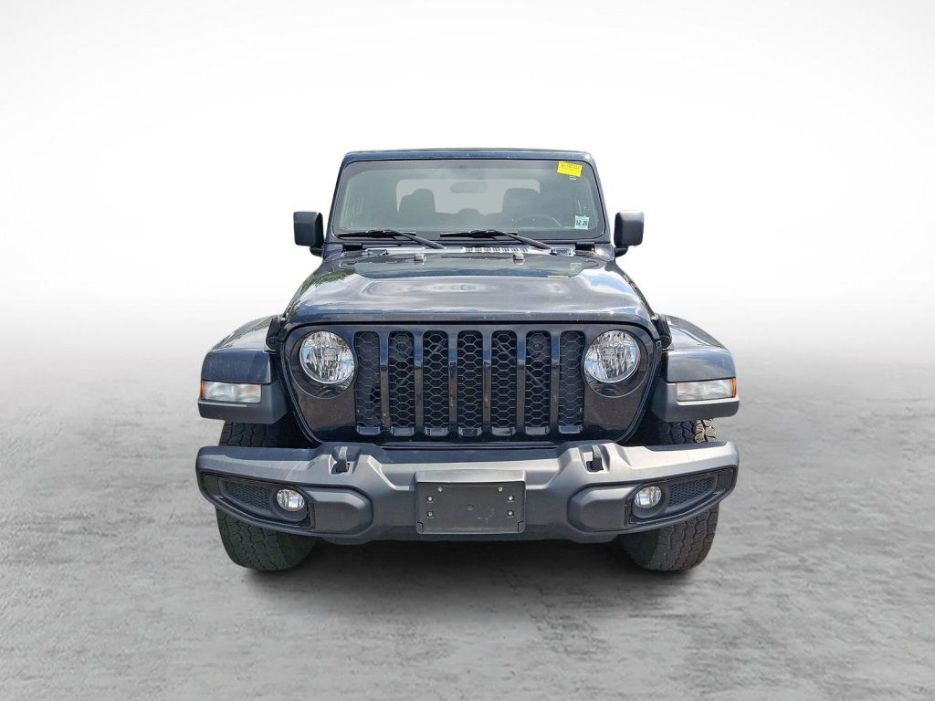 Used 2023 Jeep Gladiator Sport AWD/4WD image 2