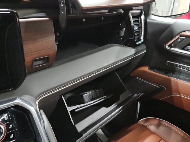 Used 2024 GMC Sierra 1500 Denali Ultimate AWD/4WD image 37