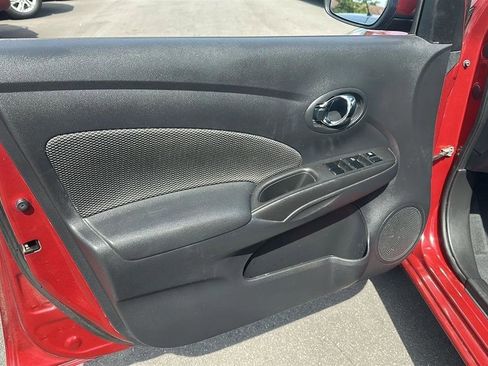 Used 2019 Nissan Versa SV FWD image 10