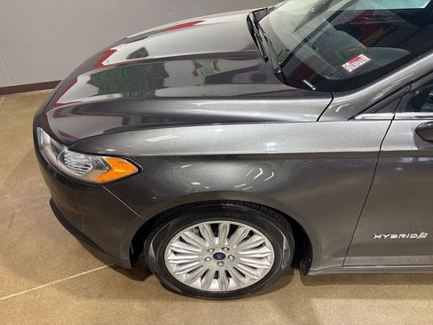Used 2016 Ford Fusion SE image 54