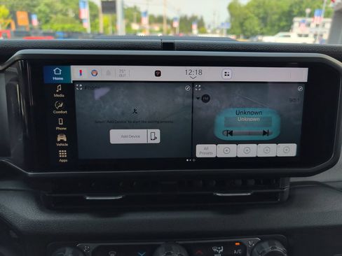 Used 2025 Jeep Wrangler Sport AWD/4WD image 20