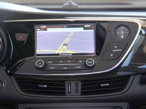 Used 2020 Buick Envision Essence w/ Experience Buick Package FWD image 16