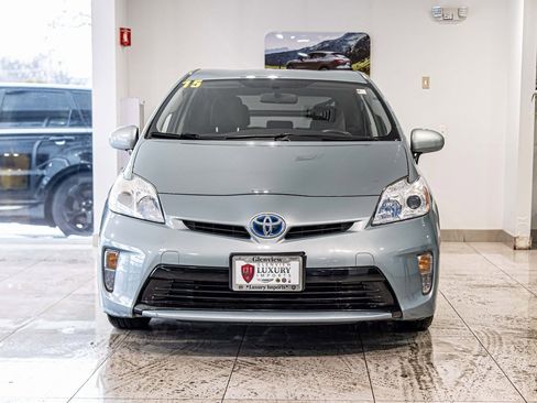 Used 2015 Toyota Prius Three image 2