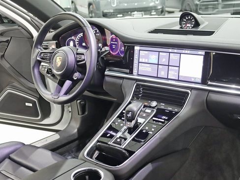 Used 2021 Porsche Panamera 4S image 34