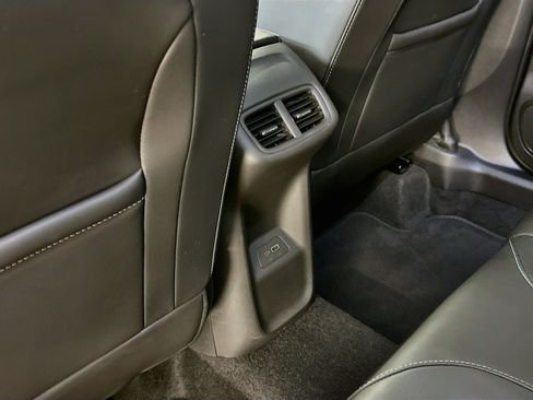 Used 2024 Buick Envision Preferred AWD/4WD image 28