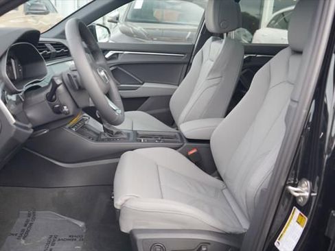 New 2025 Audi Q3 2.0T Premium image 6