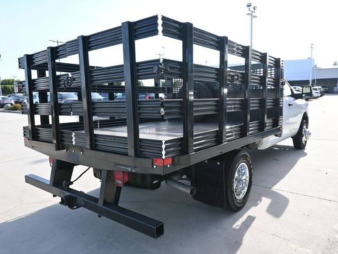 Used 2024 RAM 3500 Tradesman w/ Chrome Appearance Group AWD/4WD image 13