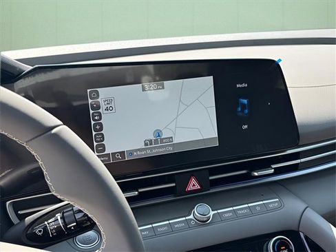 New 2025 Hyundai Elantra SEL image 14