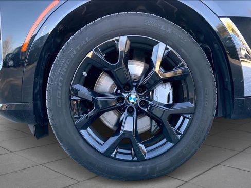 Certified 2025 BMW X7 xDrive40i image 10