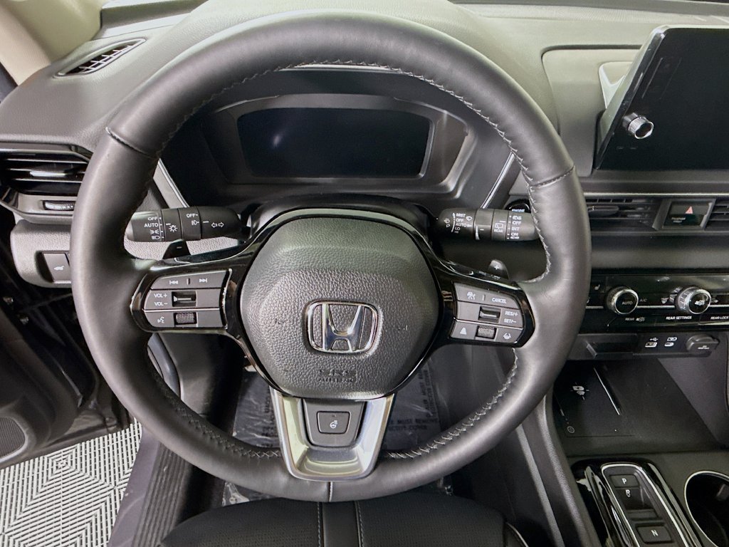 Used 2025 Honda Pilot Elite image 22