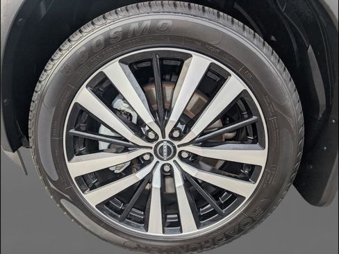 Used 2024 Nissan Pathfinder Platinum w/ Cargo Package FWD image 25