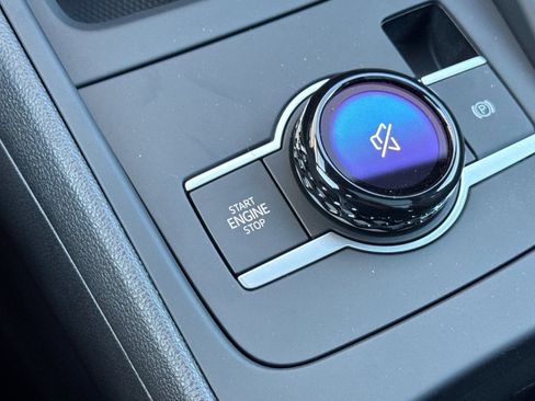 New 2026 Volkswagen Tiguan SE R-Line image 22