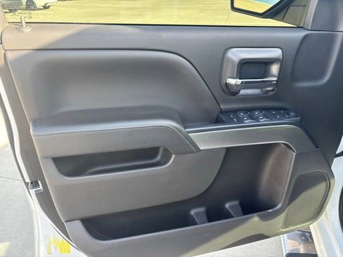 Used 2018 Chevrolet Silverado 1500 LT w/ All Star Edition image 15