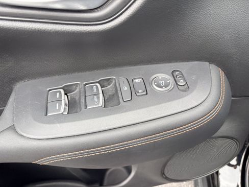 Used 2023 Honda HR-V Sport image 12