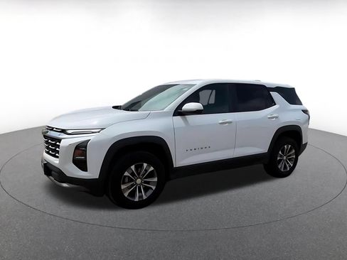 Used 2025 Chevrolet Equinox LT FWD image 6
