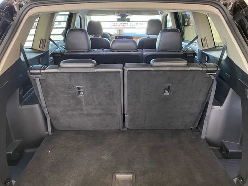 Used 2024 Volkswagen Atlas SE image 29