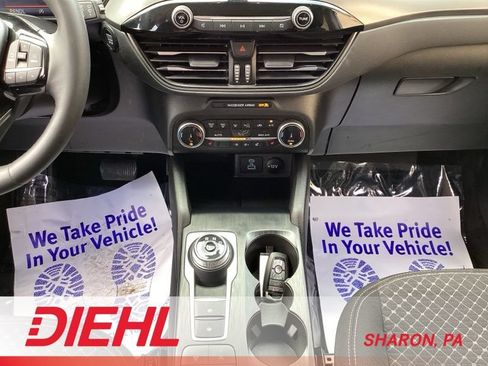 Used 2023 Ford Escape Active w/ Cold Weather Package FWD image 28