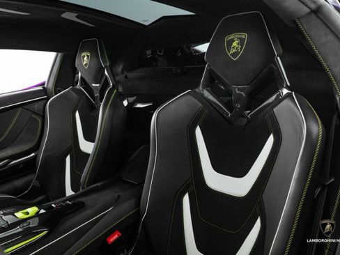 Used 2020 Lamborghini Sian Coupe image 60