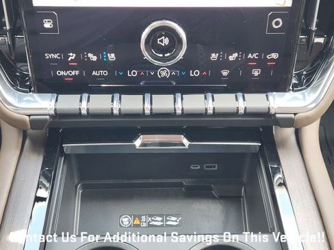 New 2026 GMC Yukon XL Denali Ultimate w/ LPO, Floor Liner Package AWD/4WD image 15