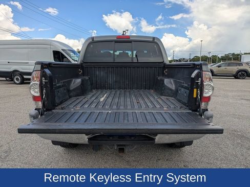 Used 2015 Toyota Tacoma PreRunner w/ SR5 Package RWD image 13