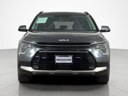 Used 2023 Kia Niro EX Touring FWD image 8