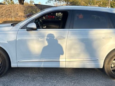 Used 2017 Audi Q7 2.0T Premium Plus w/ Premium Plus Package image 4