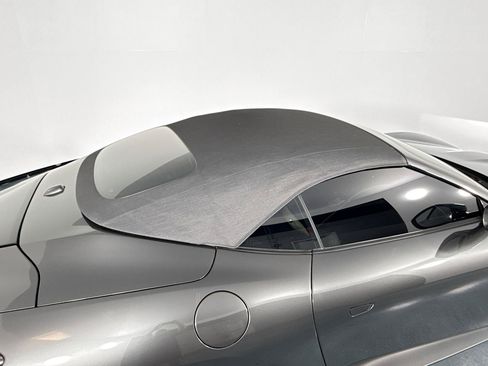 Used 2025 Ferrari Roma Spider RWD image 68