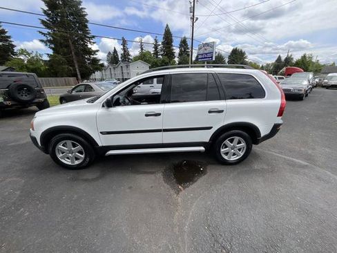 Used 2005 Volvo XC90 2.5T AWD/4WD image 1