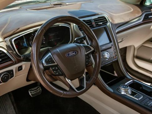 Used 2018 Ford Fusion Platinum FWD image 10