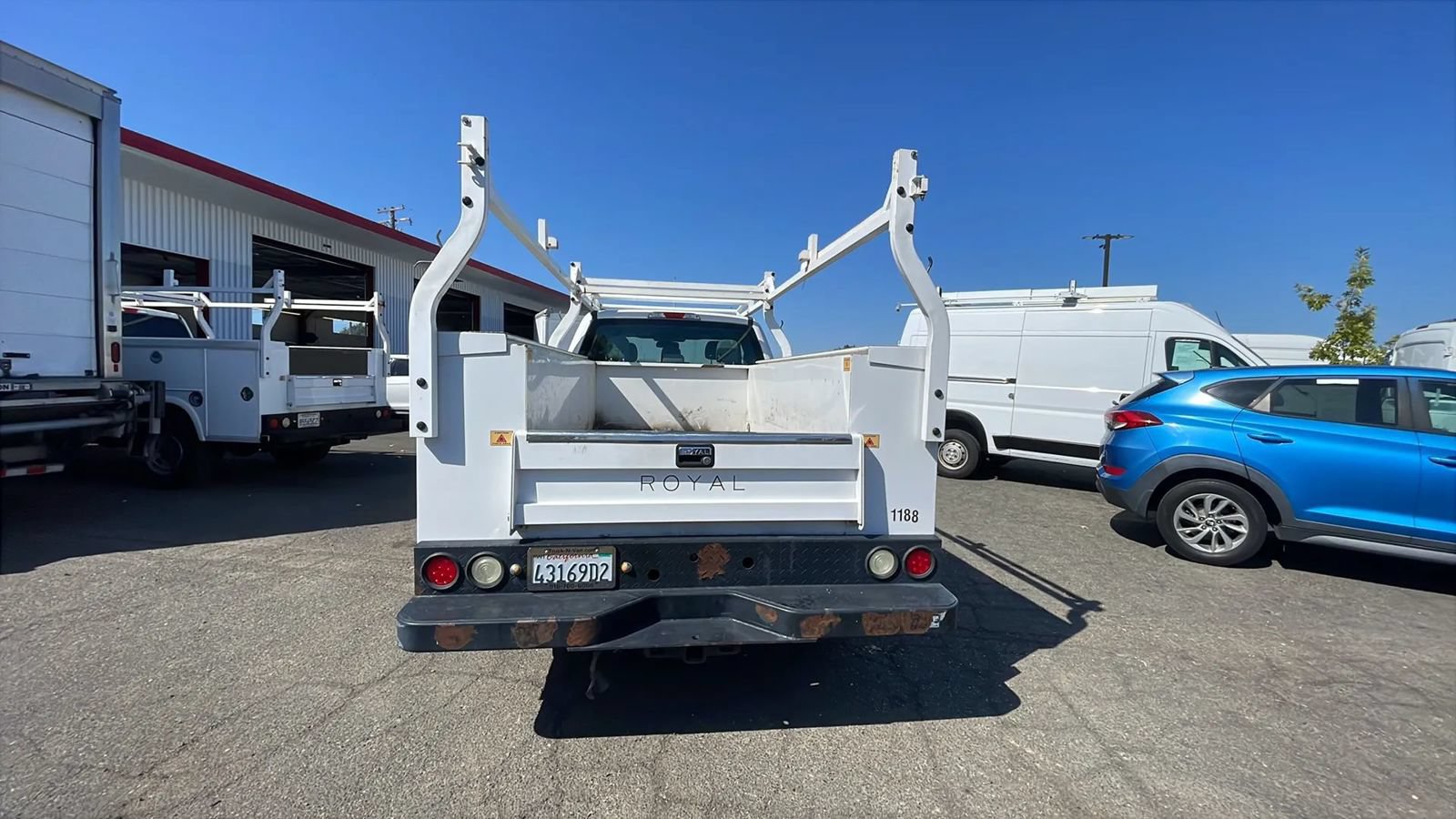 Used 2017 Ford F250 XL w/ Power Equipment Group RWD image 5