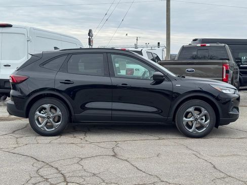 New 2026 Ford Escape ST-Line w/ Cold Weather Package image 2