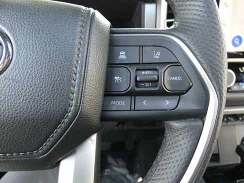 Used 2025 Toyota Tundra Limited image 69