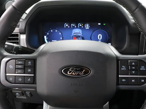 Used 2025 Ford F150 Lariat AWD/4WD image 14