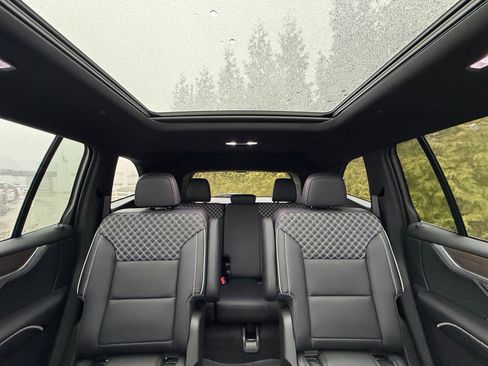 New 2026 GMC Acadia Denali w/ Super Cruise Package image 3