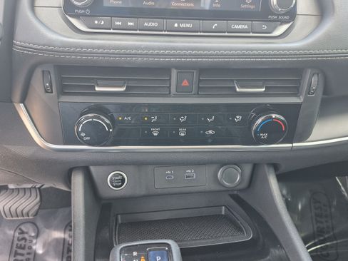 Used 2021 Nissan Rogue S FWD image 26