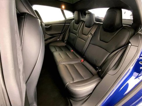 Used 2020 Tesla Model S Long Range Plus image 26