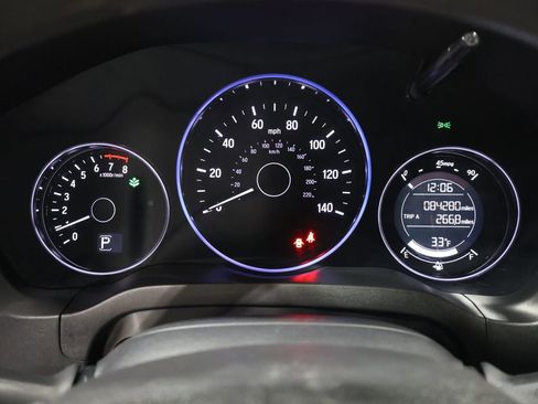 Used 2018 Honda HR-V EX image 36